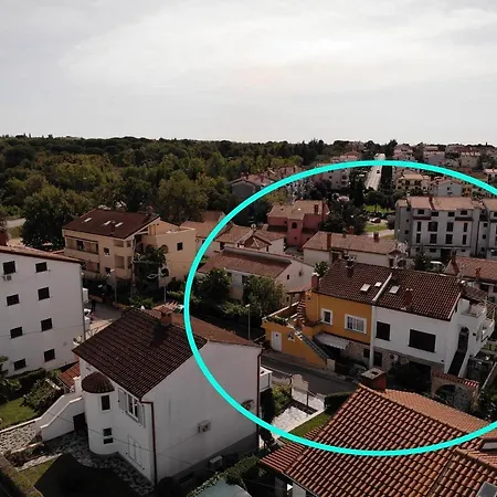 Ana - 1 Bedroom, Garden, Near The Beach Apartment Porec