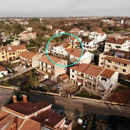 Ana - 1 Bedroom, Garden, Near The Beach *